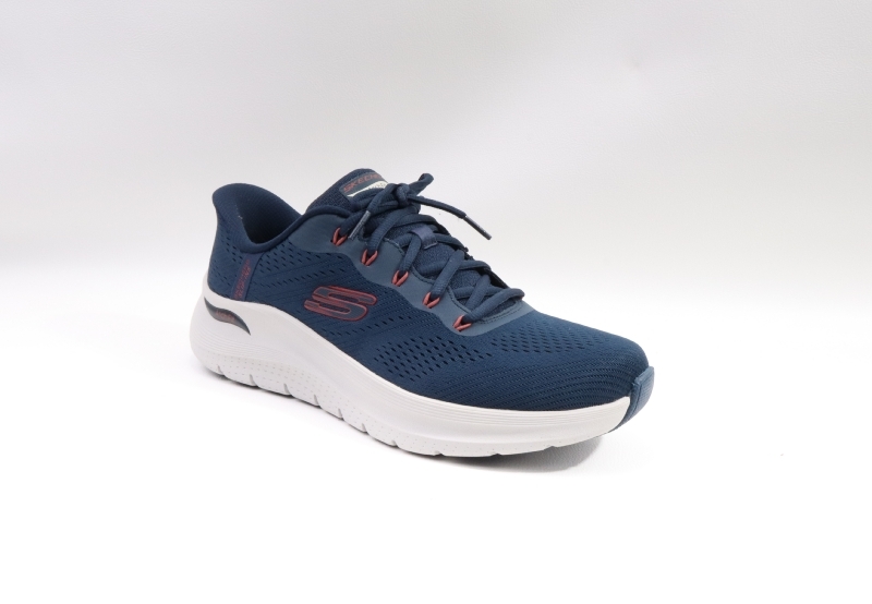 Skechers
