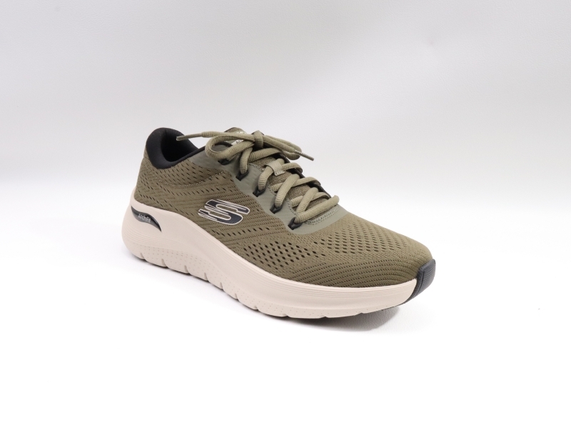 Skechers