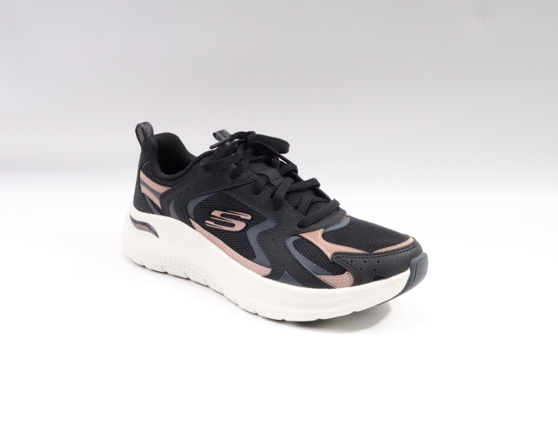 Skechers