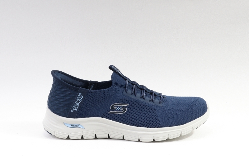 Skechers