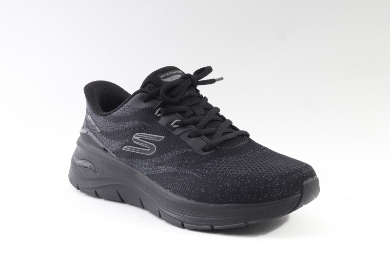 Skechers