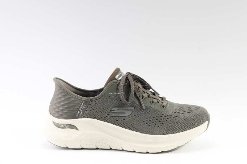 Skechers