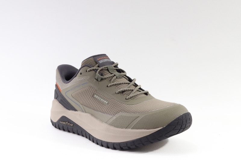 Skechers