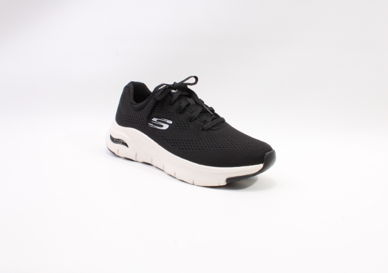 Skechers