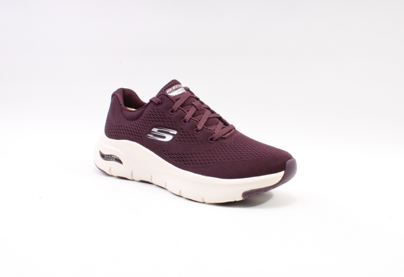 Skechers